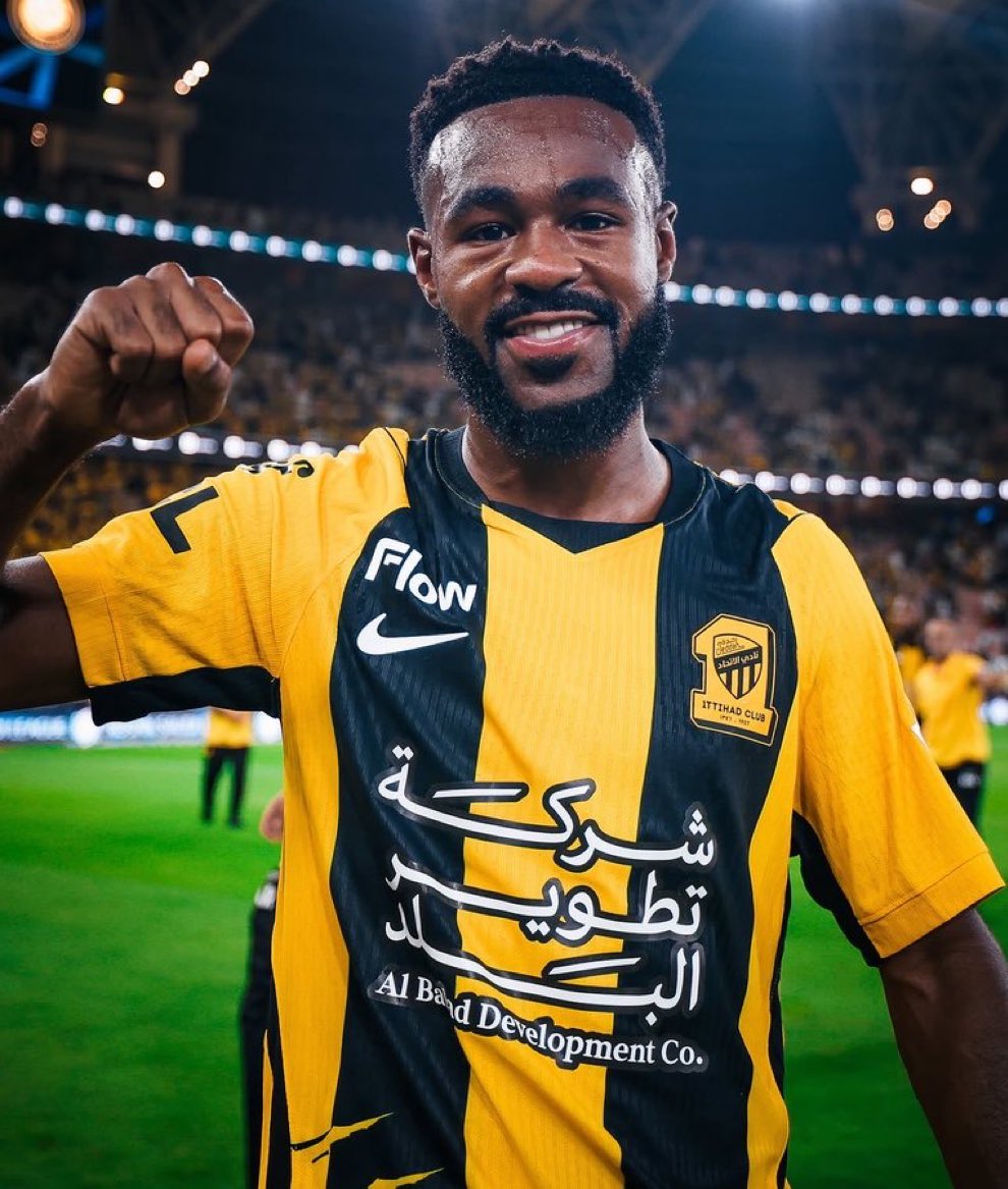 FaisalMov's tweet photo. ايش رايكم في جهة احمد الغامدي و مهند الشنقيطي؟

#الاتحاد_الفيصلي https://t.co/B0PEpplJgU