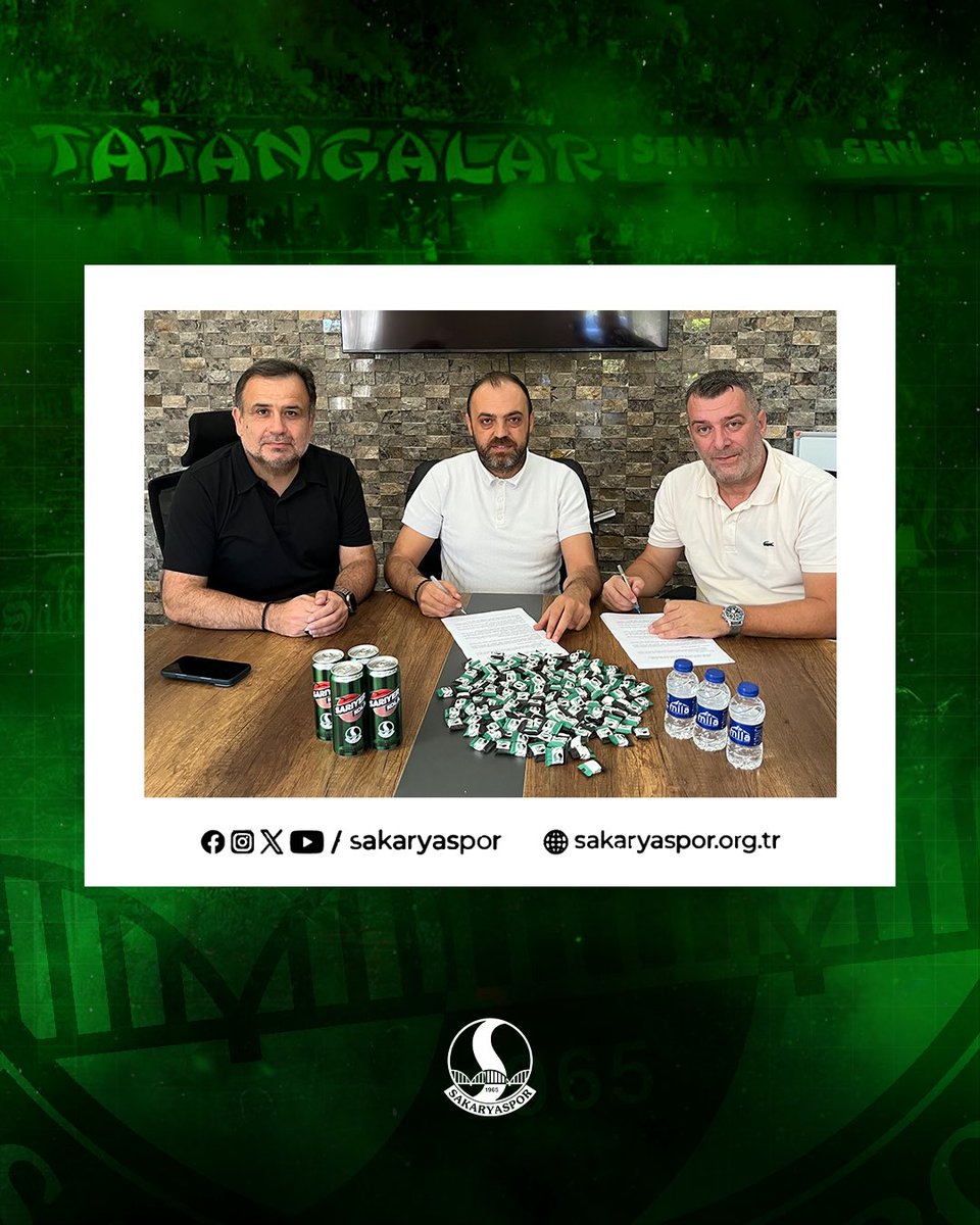 Sakaryaspor's tweet photo. 🤝🏻 Kulübümüzden Yeni Bir İş Birliği

Kulübümüz ile AdaVip Şeker ve Memoğlu Ambalaj arasında yapılan anlaşmaya göre özel olarak üretilecek Sakaryaspor armalı küp şeker ve stick şeker ürünlerinin satışlarından kulübümüz gelir elde edecektir.

💚🖤 Kulübümüze olan destekleri ve iş birlikleri için AdaVip Şeker ve Memoğlu Ambalaj'a teşekkür ederiz. Birlikte Güçlüyüz!