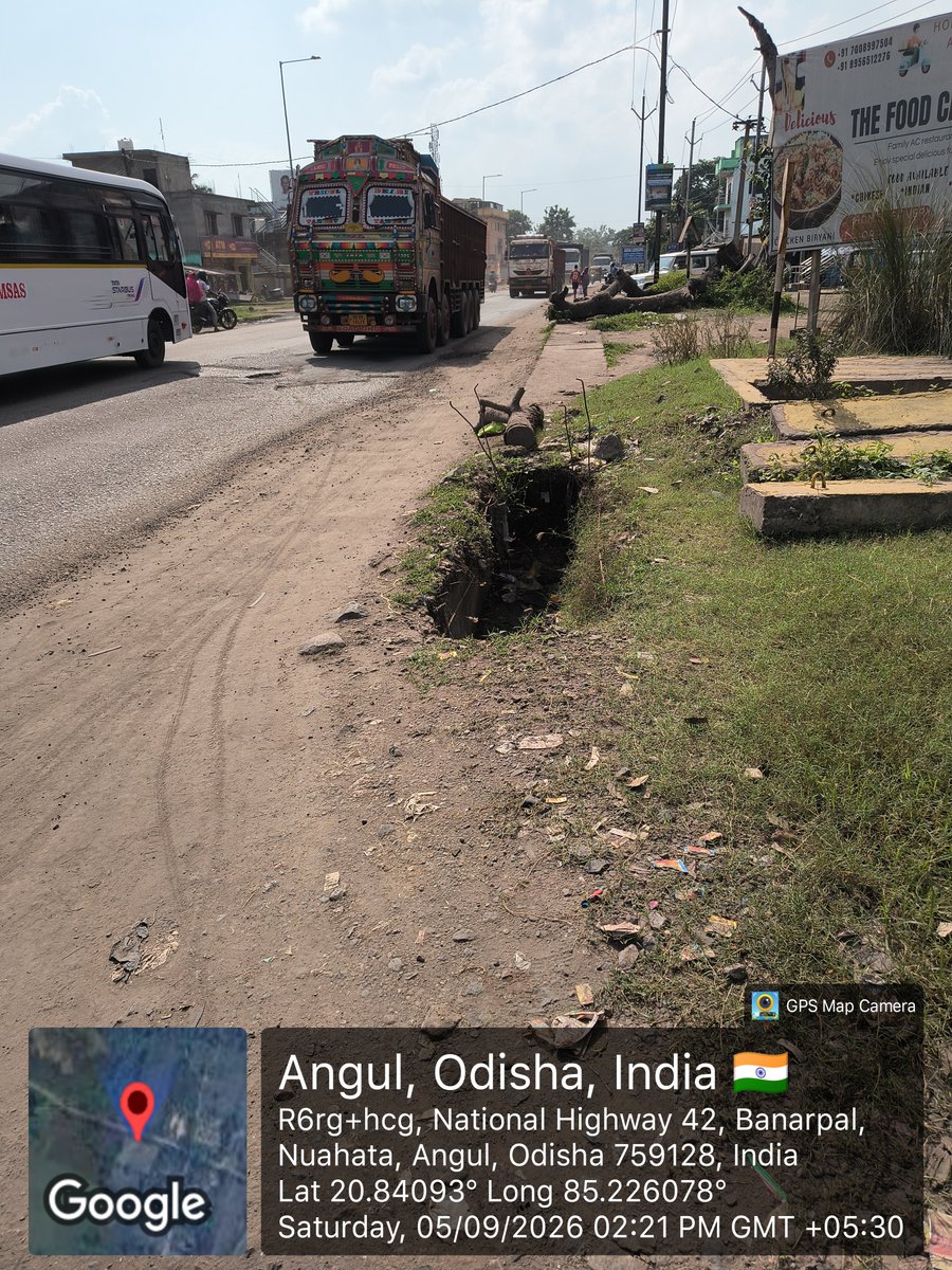 krishnasamal55's tweet photo. The side drain along NH-42 at Banarpal, Angul,Odisha (Nuahata area) is broken and poses a serious safety risk to pedestrians and road users. Please inspect the site and take urgent action to repair the drain . Kindly address this @NHAI_Official @angul_dm @CMO_Odisha https://t.co/zyfDOr5ZPe