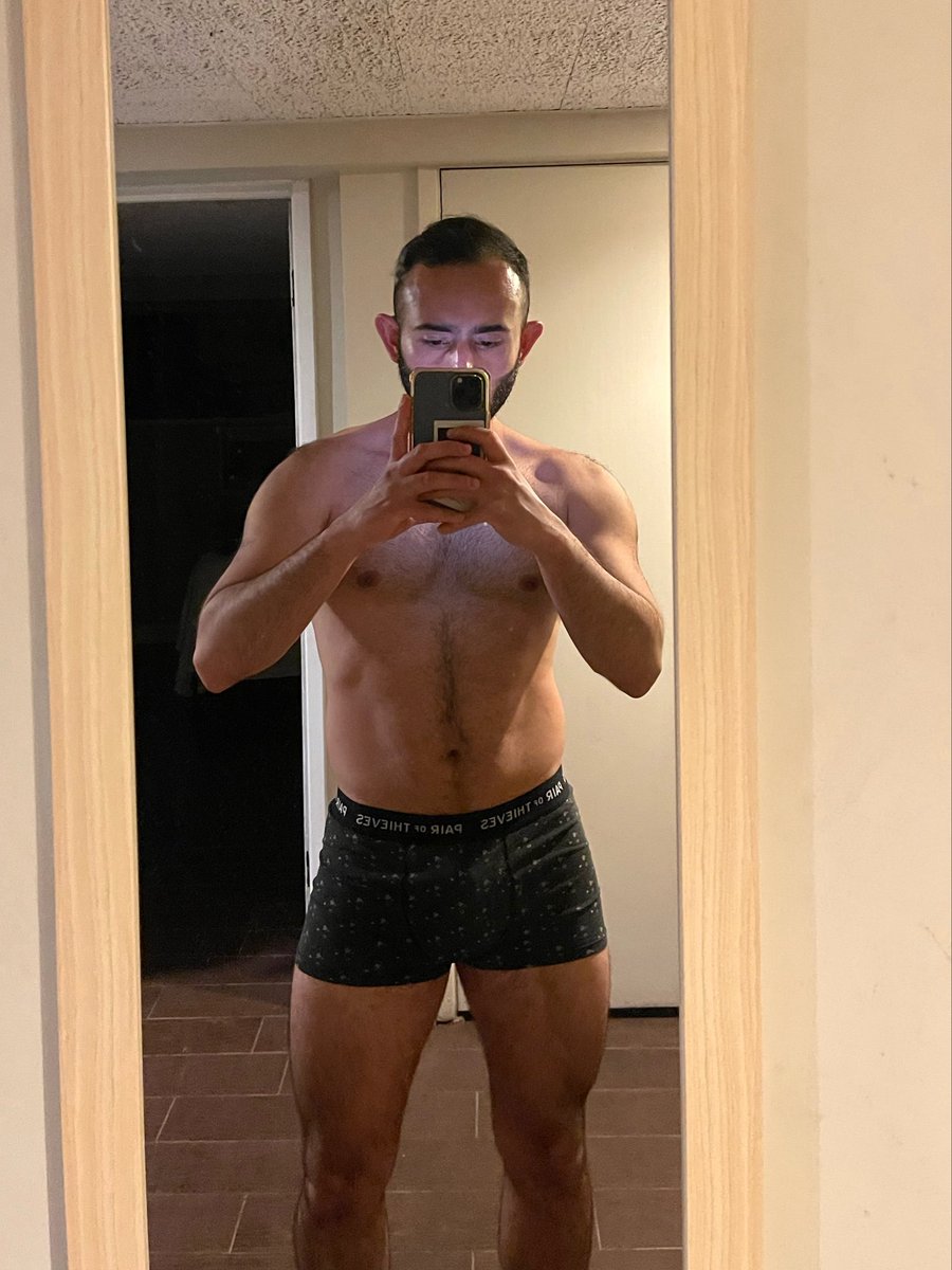 dvnnyxf's tweet photo. thick thighs check ⬇️ https://t.co/WEqoDM1Y9X