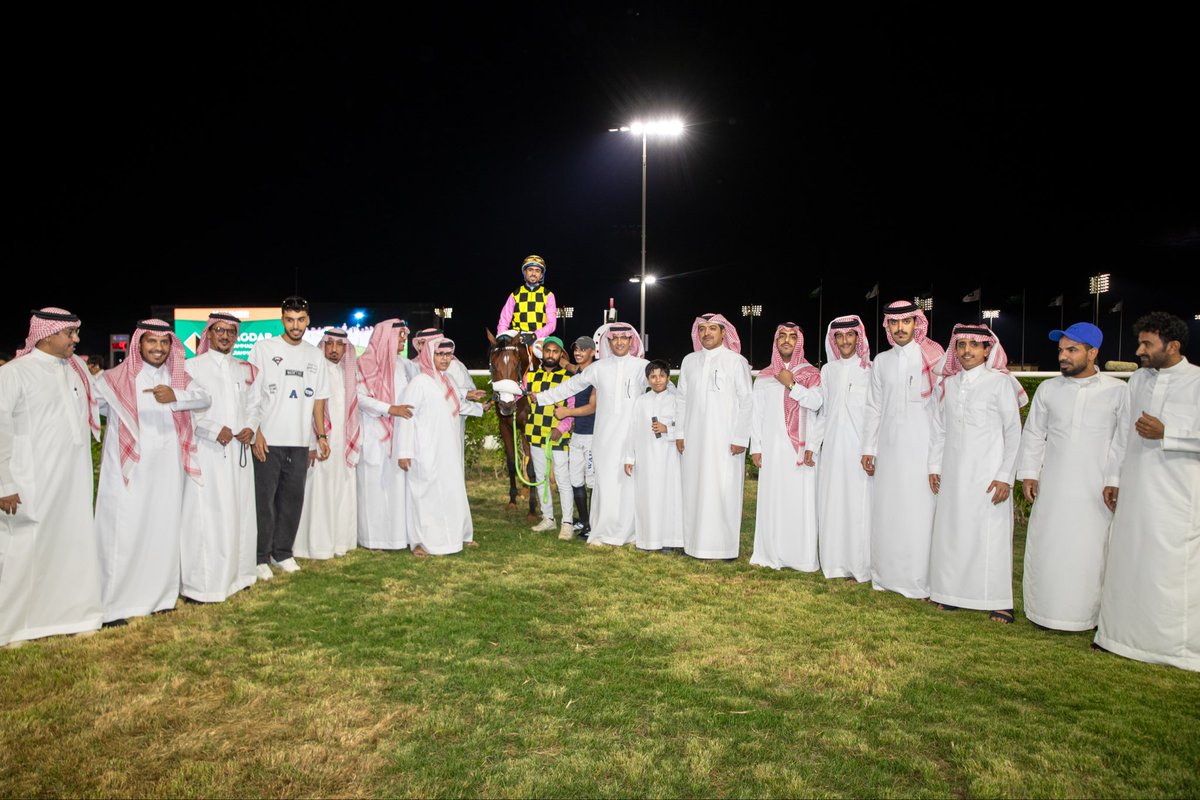JockeyClub_SA's tweet photo. نتيجة الشوط السابع | الحفل 15

◻️ الفائز: أقدر
◻️ المالك: أبناء علي بن بدن السبيعي
◻️ المدرب: عبدالرحمن العتيبي 
◻️ الخيال: محمد النفزي
◻️ المسافة: 2000م

#نادي_سباقات_الخيل
#موسم_سباقات_الطائف https://t.co/L4vBYfnfyK