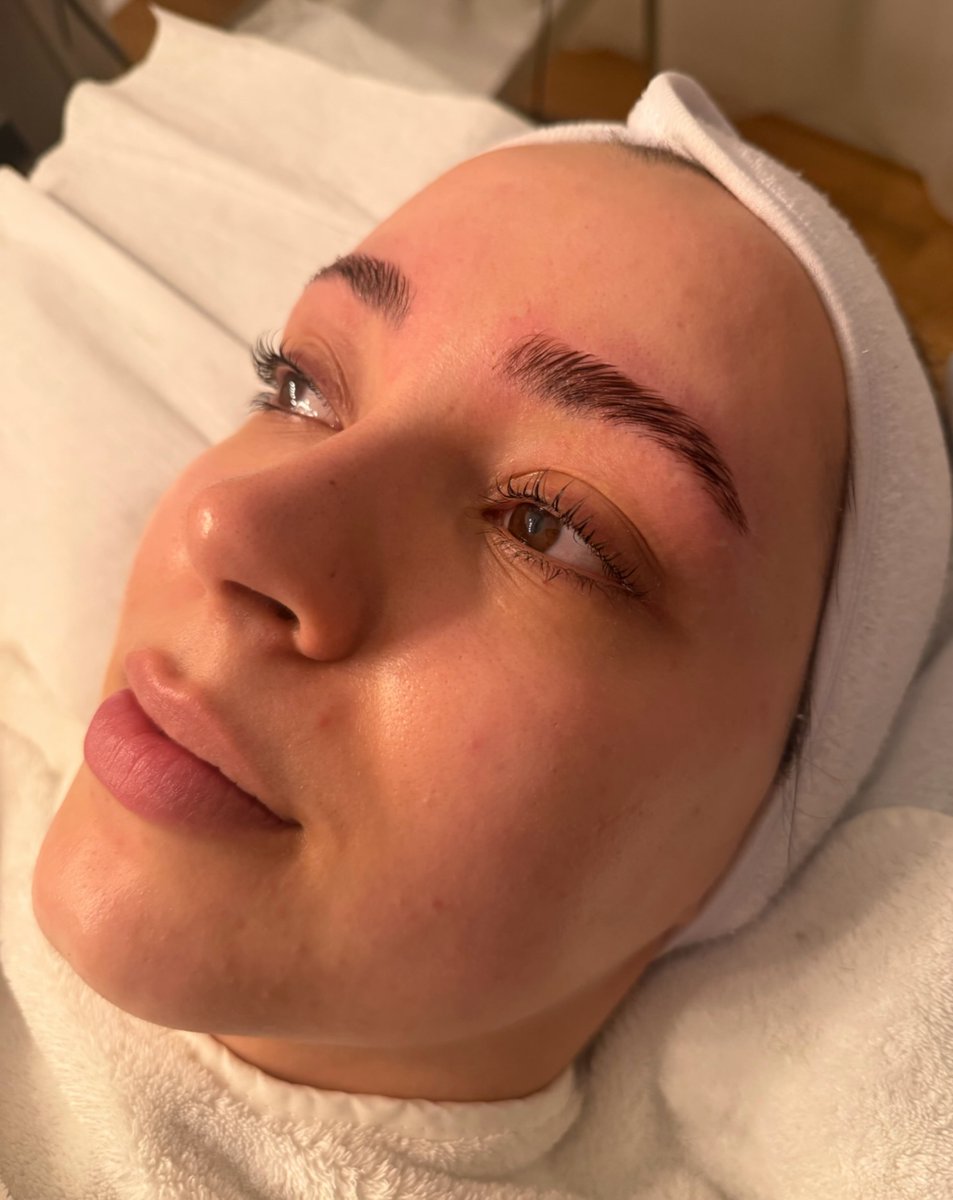 JacqueZolty's tweet photo. Microdermabrasion + brow &amp; lash lift

Clean skin, a lifted look, and a natural glow. Microdermabrasion deeply cleanses the face, gently removing dead skin cells for smoother, clearer, more radiant skin and unclogged pores. For more info or https://t.co/UIKjbx5P2k