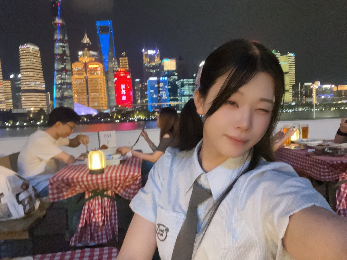dangao0709's tweet photo. 吃完晚餐，好想瑟瑟呀🥵 https://t.co/cY3qa6Xe9f