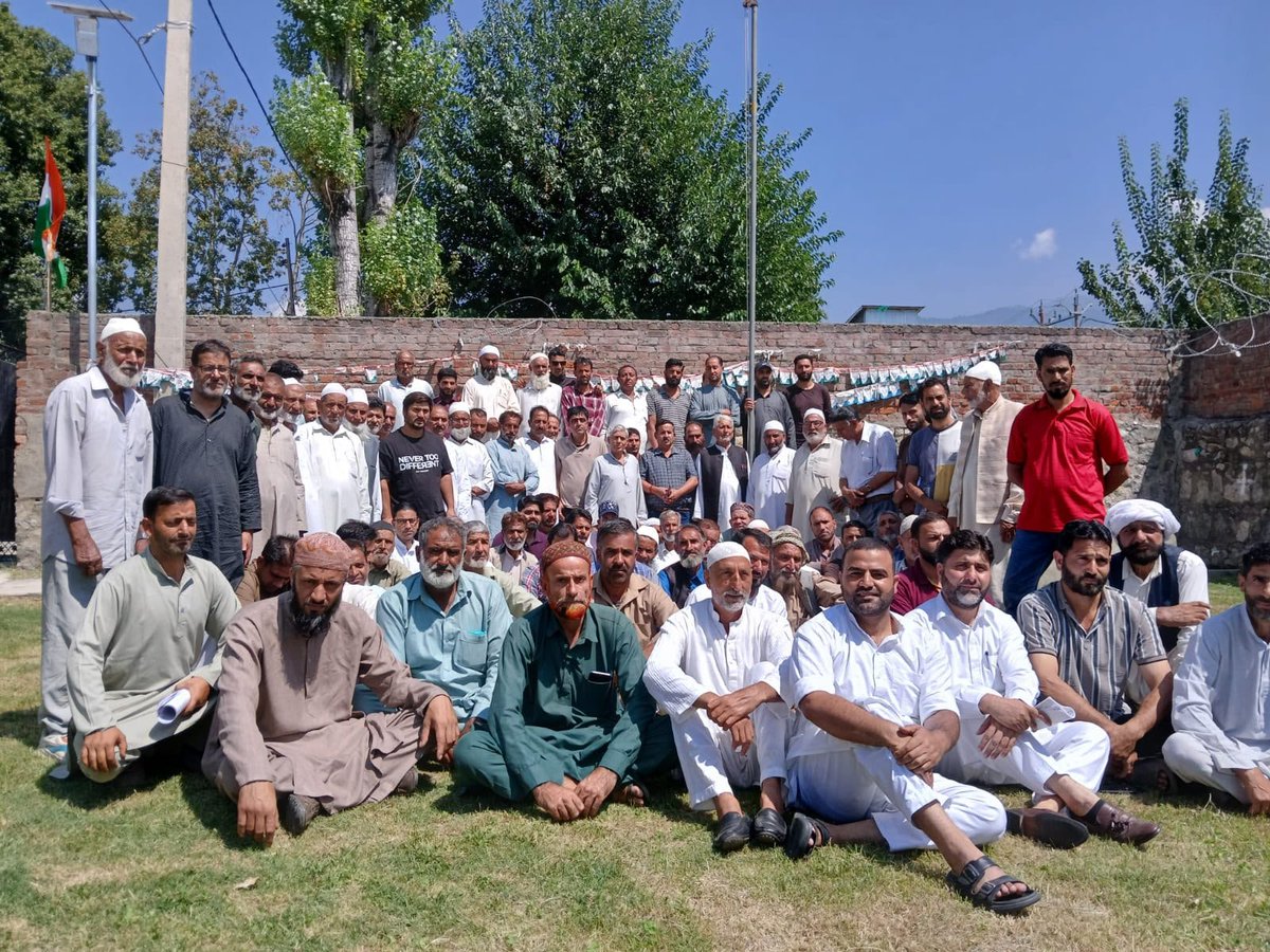 RGPRSJKOFFICIAL's tweet photo. Congress (RGPRS) Sangathan Srijan Abhiyan Continues in Bandipora, Baramulla &amp; Pulwama

J&amp;K, September 11, 2026:
The Congress (RGPRS) J&amp;K Unit continued its “Sangathan Srijan Abhiyan” 
@INCIndia @RahulGandhi @mudr4 @SunilPanwarINC @RGPRSinc https://t.co/oePH0dFp7u