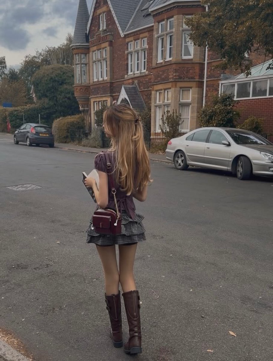 jessies_dizzy's tweet photo. situationspo that happened to me on my first 3 days back at school..

a 🪡🧵 for edrtwt https://t.co/X7VtnvlG0X