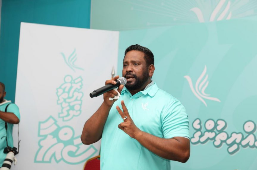 ibrdidi's tweet photo. އެންމެ ކޮރަޕްޓު ސަރުކާރަށްވެ، އަނިޔާވެރިކަން އިސްކުރި މާޒީ ހަނދާނެއް ނުނެތޭ: މުހައްމަދު އިސްމާއީލް https://t.co/ycegJhJ3Gz