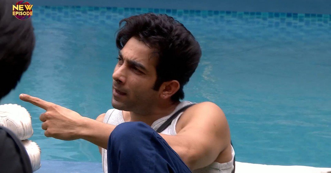Nahyan_here's tweet photo. Damn Aman has so much potential 🔥 !
He literally owned Asif in that argument !
Bro just needs to be more active, man. I wanna see more of him 😭 !

#Biggboss20 #AmanGandhi https://t.co/RFrPWXoJgi