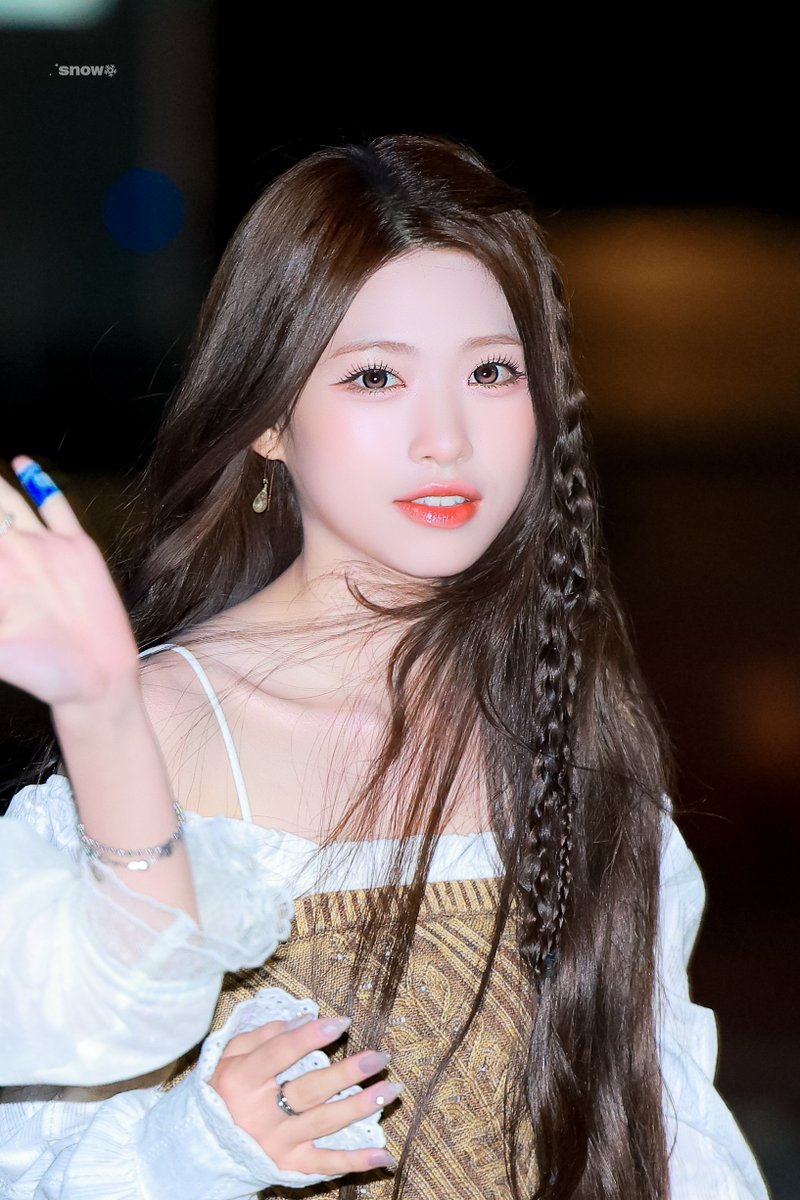 ZN081127's tweet photo. 260911

#리센느 #RESCENE 
#제나 #ZENA
@RESCENEofficial https://t.co/VUHngla7VX