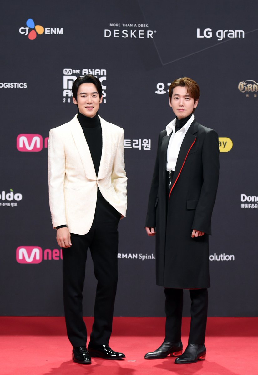 gaeng8331's tweet photo. 훤칠맨들이 좋음 둘이 버디물 찍어도 잘 어울리겠다 https://t.co/yptPchW6F1