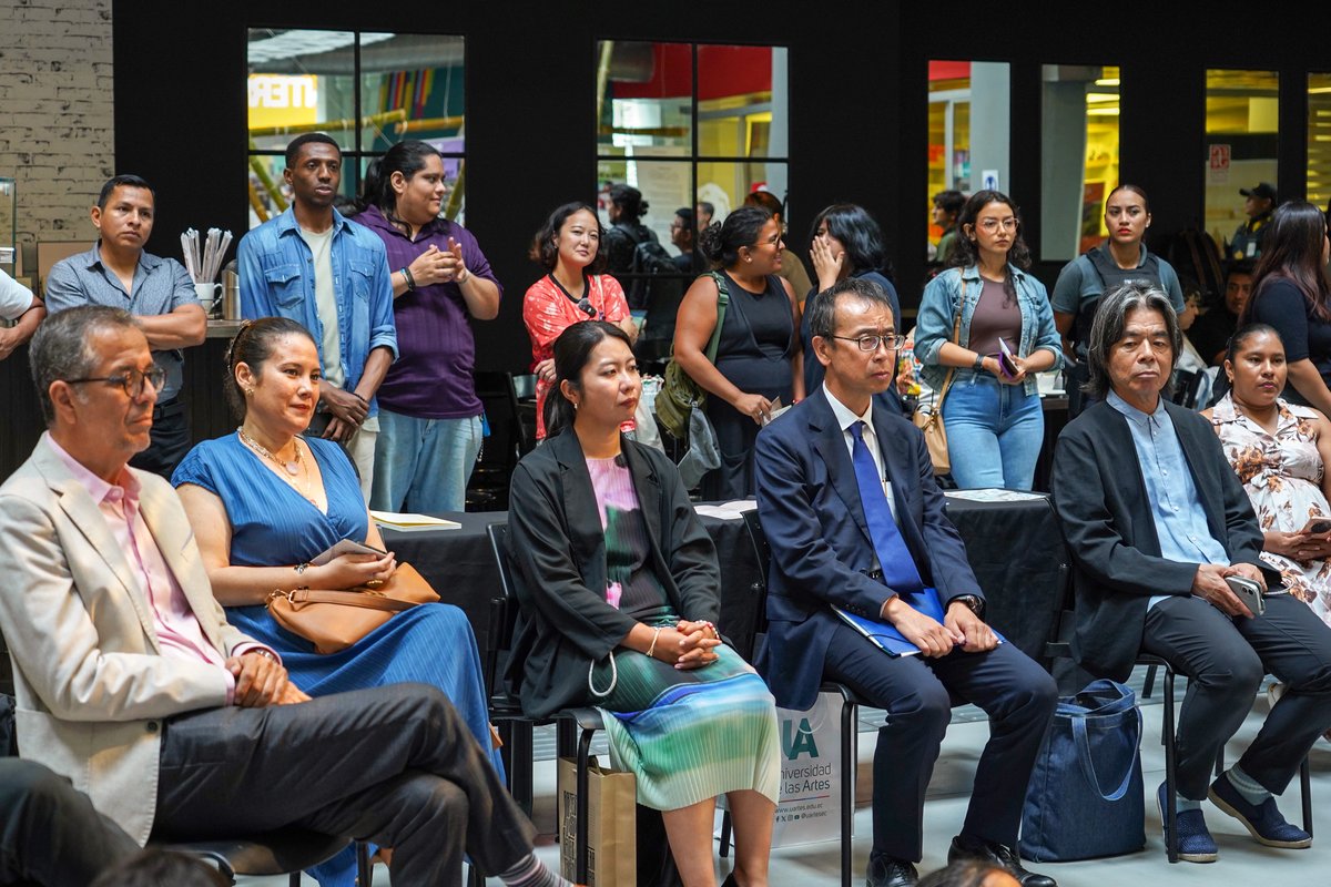 uartesec's tweet photo. Ayer inauguramos ENTRE, obra del artista japonés Takatoku Nishi, desarrollada en el marco de TURN Ecuador 2026, proyecto de colaboración entre la Universidad de las Artes y Tokyo University of the Arts (Geidai).

La inauguración fue también el resultado de un proceso de encuentro, aprendizaje e intercambio cultural en el que estudiantes de la UArtes participaron activamente junto a la delegación japonesa y la comunidad, acercándose a nuevos conocimientos, perspectivas y formas de relacionarse con el arte desde otros contextos culturales.
