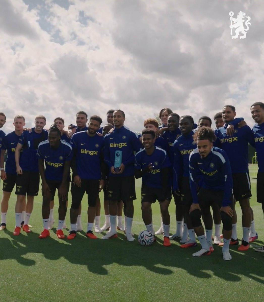BoyedeSamu61383's tweet photo. TEAM! 💙🔥 #CFC https://t.co/iR9P64GEvG