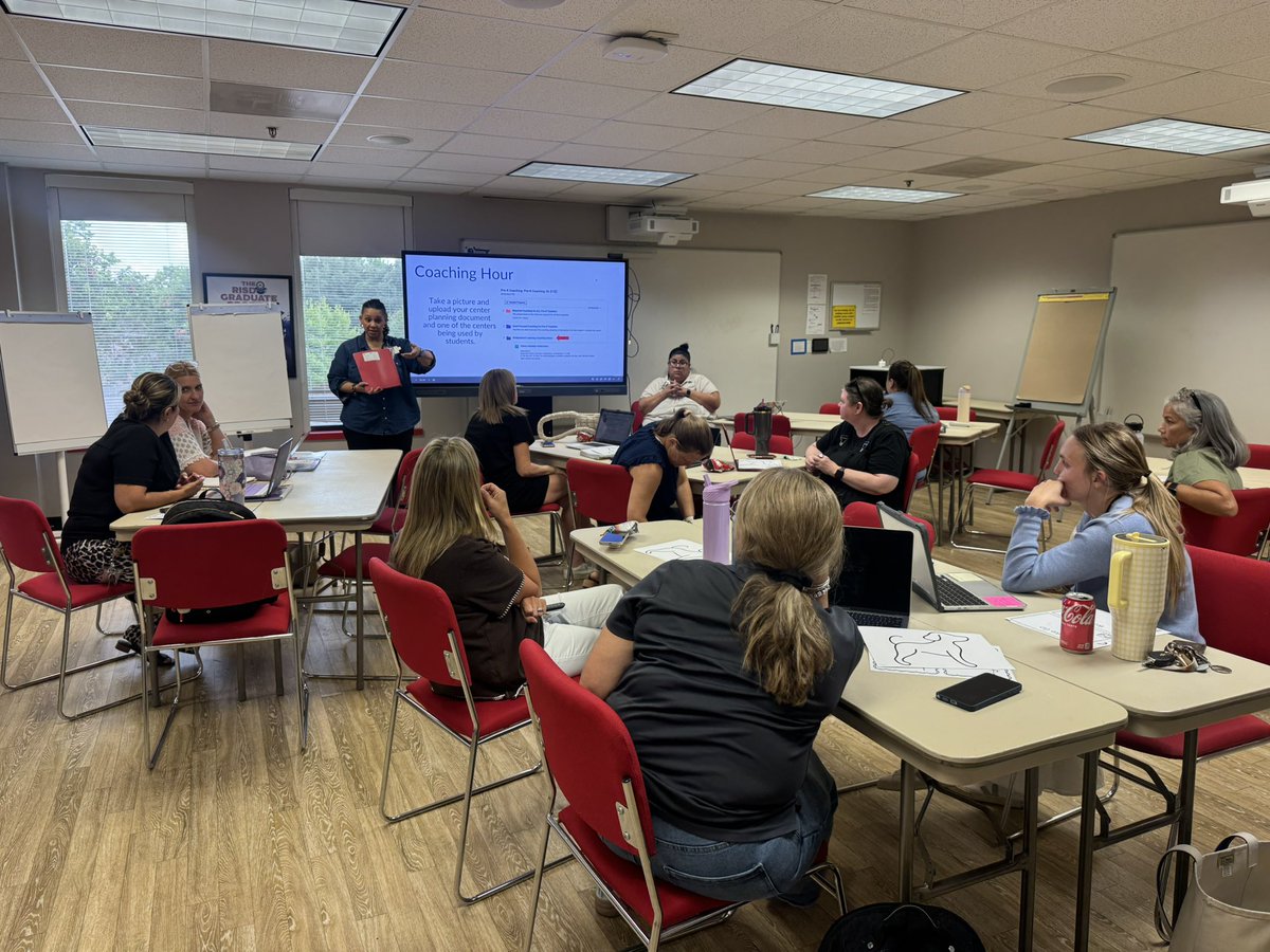 katyphinney's tweet photo. Collaborative planning success! #RISDprek #RISDtnl #RISDdreamon @kristinleeper9 @IamBranum https://t.co/z1DkiNI43r