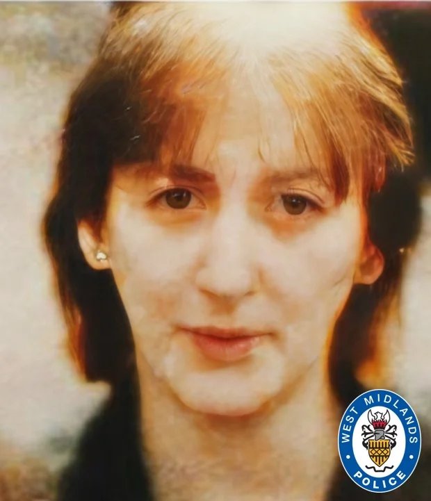 TheMercianNews's tweet photo. 🚨NEW: A man has admitted murdering a mother of seven who vanished 28 years ago in Dudley.

Trevor Dunkley, 66, pleaded guilty to murder and preventing a lawful burial. 

• Patricia Lashley was 33 when she was last seen near her Hall Street home in September 1998. Police say she and Dunkley knew each other. Her body has never been found. Relatives were in court.

• He told police her remains went into the cellar, then later into household bins when he moved. Dunkley showed no emotion. He was remanded in custody.

• Sentencing is 6 November.