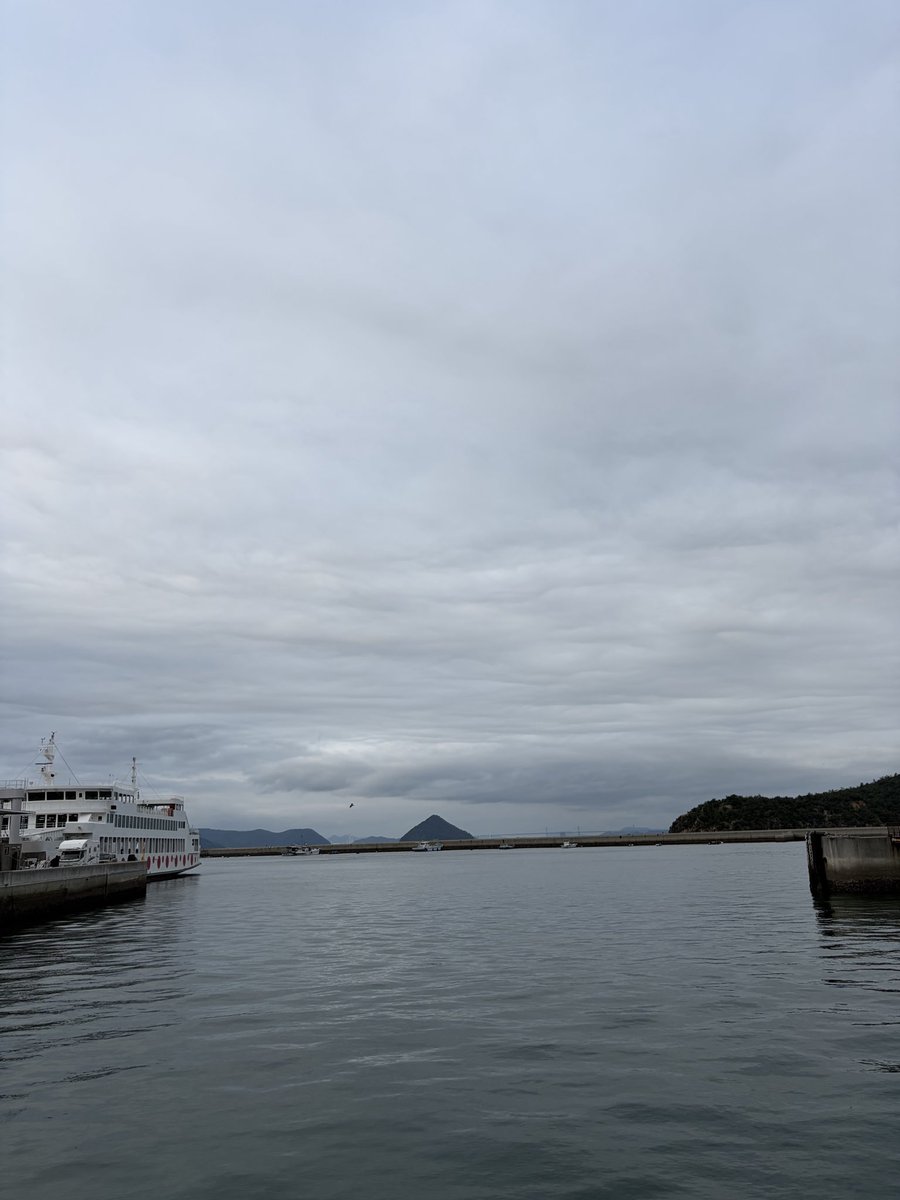 akaitocoffee's tweet photo. おはようございます
9月12日（土）曇
⁡
日々新たなり
今日も一日よろしくお願いします
⁡
オンラインストアからはコーヒー豆を送料無料でお届けしております
ご自宅用や贈り物によろしければ

🔗 https://t.co/Ro1Tp46yTh

#直島のコーヒー屋さん #コーヒー豆通販 #送料無料 https://t.co/gxFTwZ4FoU