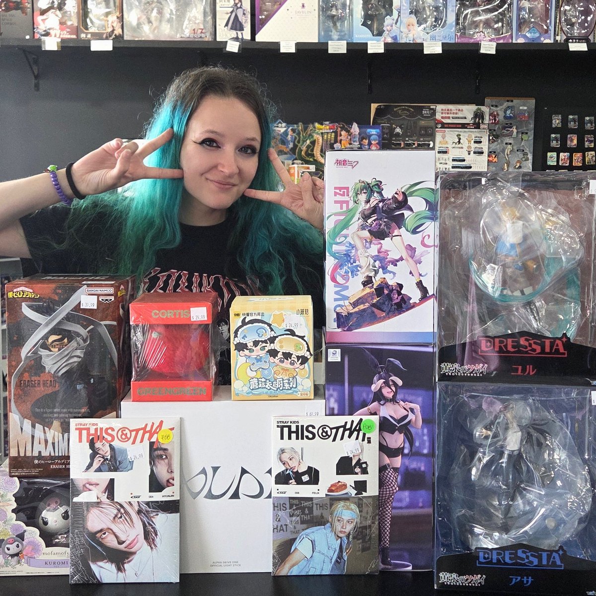 AnimazedStore's tweet photo. Staff pick Sunday is back!

Smithfield Savvy is here to show off some of her favorite pics from around the store! Everything from SKZ to daemons, and of course she had to put Hyunlix (how shocking).

#animazed #animestore #kpopstore #straykids https://t.co/pqKKXVeNVe