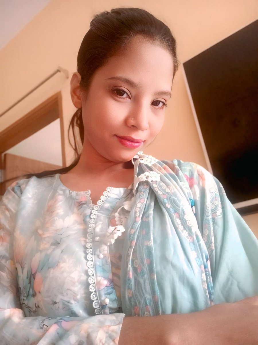 JuliAkter48's tweet photo. মন যখন হর্ণি হয় শরীর তখন ঠিক থাকে না! https://t.co/tDTyLbe9Lk