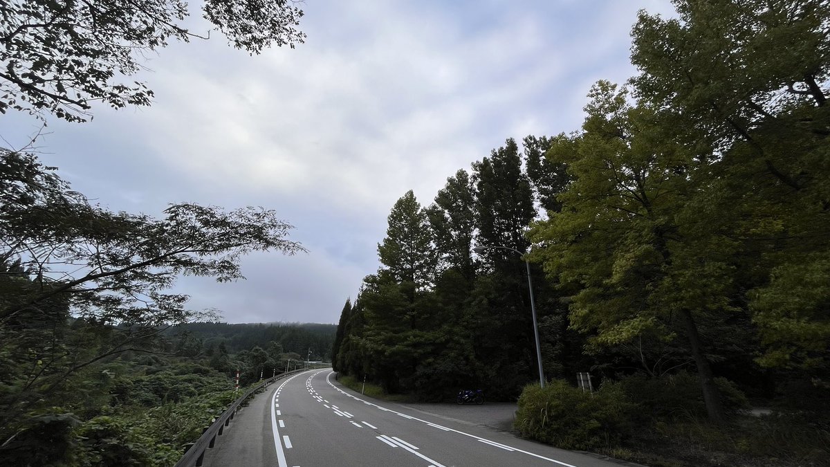 orientar125's tweet photo. ひと雨毎に涼しくなって来たとうかつにも言ってしまいそうな今日この頃、体調管理にお気をつけ下さい。内山記念公園は6:33を過ぎました。 https://t.co/RXCbeOKXEp