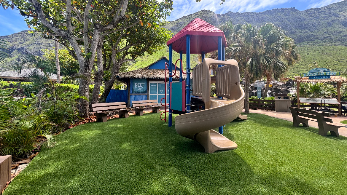 _Shawgrass's tweet photo. Our Imagination Creativity product made its way to The Aloha State!
Ku Turf Hawaii installed this playground surface. What a fun place to play! 🛖🏞️🛝
#Imagination #Shawgrass https://t.co/KdeabK2ZME