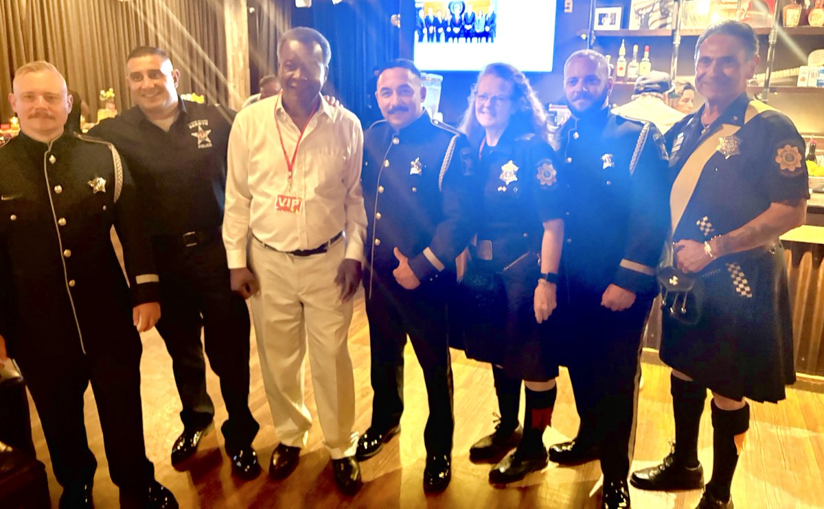 DrWillieWilson's tweet photo. Last night, I attended the America Remembers 9/11 25th Anniversary First Responder Boxing Showcase at Joe’s Live in Rosemont, Illinois. 🇺🇸🥊 https://t.co/4w5GsEokl6