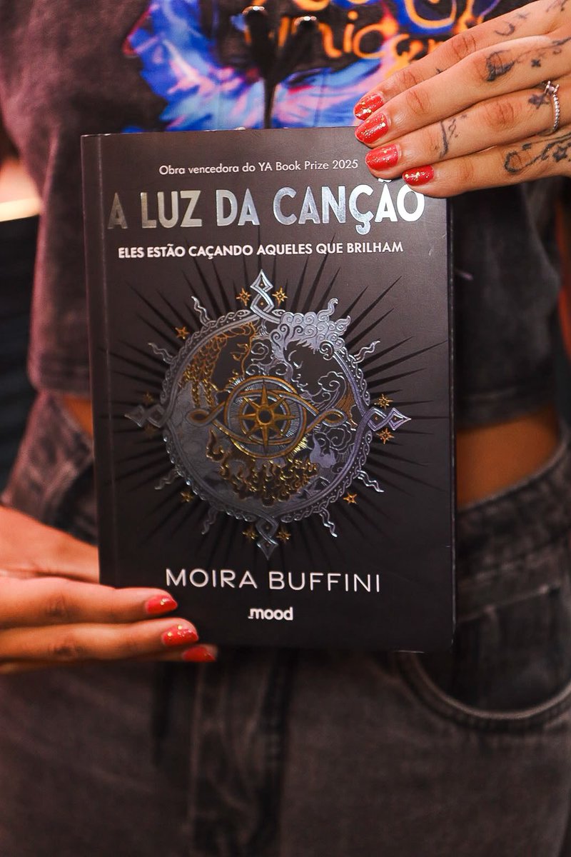 editoramood's tweet photo. mooders, agora eu quero saber… qual dos meus últimos lançamentos vcs querem mais ler??? 📖💖✨

#bienal https://t.co/kPCwg39kIs