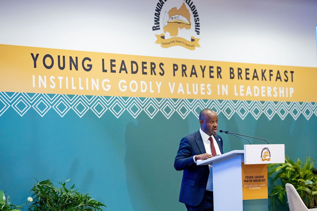 Leaders_Pray's tweet photo. Our families are the foundation of our communities and our Nation. May this conversation strengthen our faith and renew our commitment to building stable homes for a stronger Rwanda.
- Our Chairman, Moses Ndahiro
#PrayerBreakfast
#YoungLeadersPray https://t.co/NZxWUuB8iW