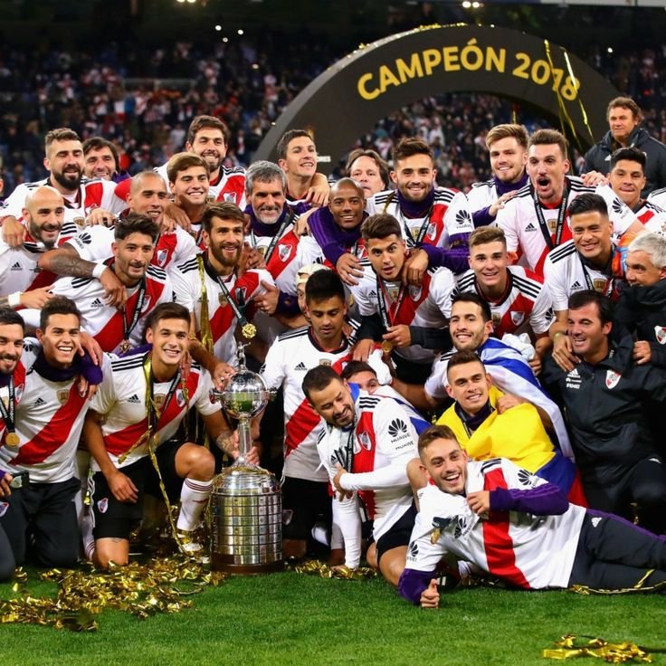 enzissj's tweet photo. @_BocaJrs_12 Tienen miedo, de que por tercera vez consecutiva, le levantemos un título en su cara y con su gente... 

Se van a meter el historial bien adentro porque los clásicos más importantes siempre los ganamos nosotros, y lo saben. https://t.co/L9GxA03VR5