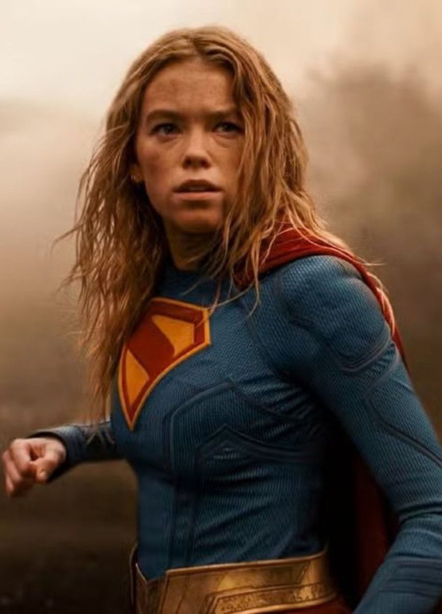 ObsCinema's tweet photo. Após fracassar nos cinemas, Supergirl virou sucesso na HBO Max.

O filme chegou ao streaming e já ocupa o 1º lugar entre os mais assistidos da plataforma em vários países. https://t.co/XWF39zLXrL