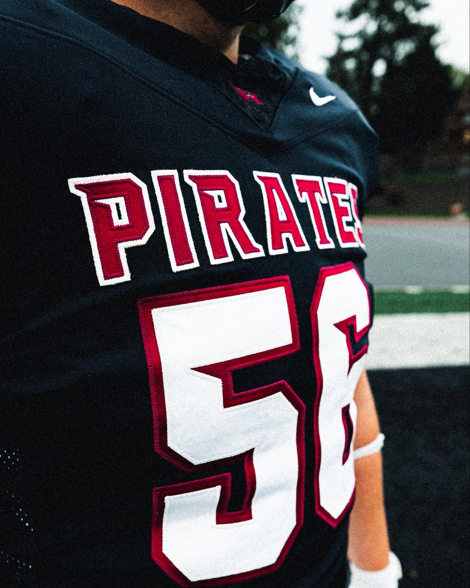WhitworthFB's tweet photo. Uni Combo ❗️⚪️⚫️⚪️ https://t.co/Ir44bHtS92