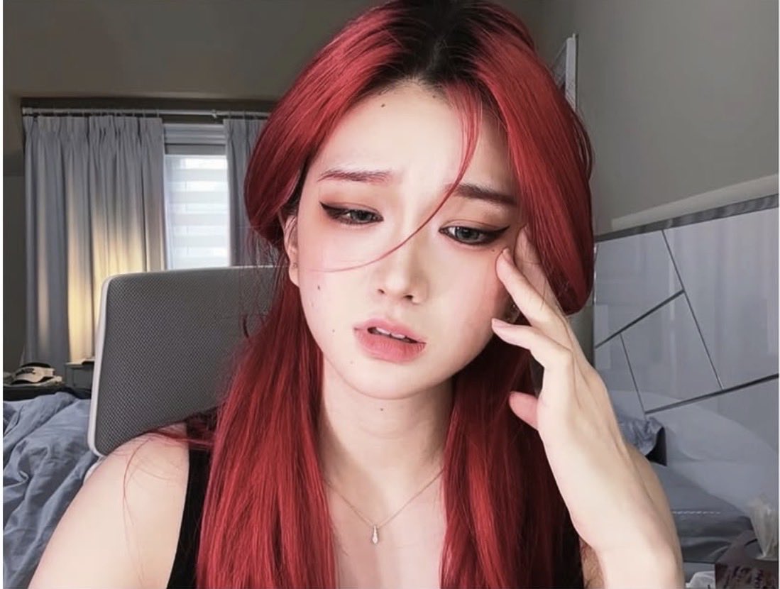 larthsne's tweet photo. The ggez song girl is elite faceporn tbh https://t.co/NsoLXFNuQn