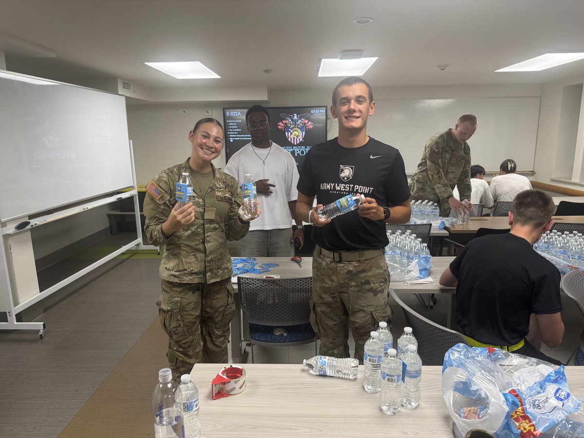 Shenendoah6's tweet photo. Hey @TT_Army_AD! The Corps will stay hydrated at the USF game thanks to the ingenuity of some Cadets in Company I1 and a little help from an Old Grad.
#GoArmy #BEATusf https://t.co/zigtalaueX