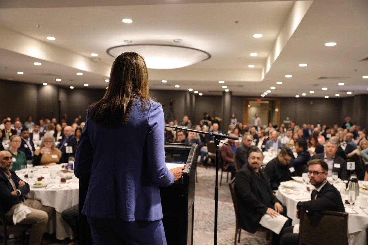 ABDanielleSmith's tweet photo. Recently, at Alberta's Industrial Heartland Association conference we talked about the major investments coming to the region, and all the jobs they will create. The $13 billion Meta data centre in Sturgeon County, the Greenlight Electricity Centre that will power it with Alberta natural gas, and a new rail terminal moving 45,000 barrels a day of propane and butane to the coast - just to name a few.

Later on at the Business Owners & Managers Association (BOMA) Leaders Luncheon we talked about all the ways we help make those projects possible. Like building homes for the people moving here, downtowns worth investing in, a regulatory burden we have cut by 36 per cent.

Governments do not build an economy. Builders, investors and workers do. Our job is to listen to them and then clear the barriers out of the way.