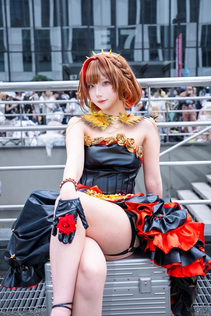 GachaWire_'s tweet photo. The thorned Red Rose is so sweet.
Cr.强仔猴犀利
#SilverPalace #白銀の城  #실버팰리스 #Redrose #Cosplay https://t.co/MdLowiOUKK
