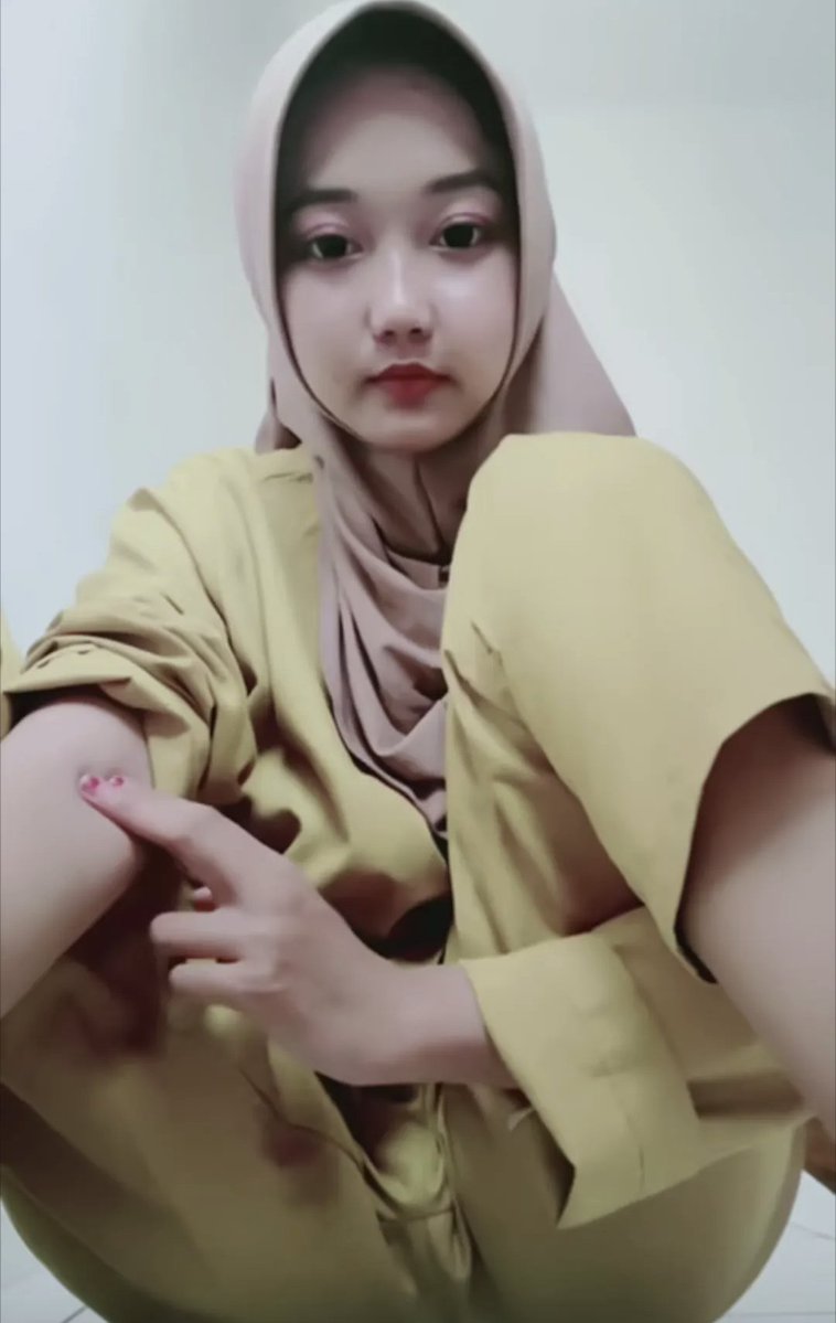 ardshare's tweet photo. #MangoLive #Bigo #Dreamlive #Indo #Hijab #Viral Bidan Fa — Wafa inifa alias Defa atau baby tembem, live dream omek terbaru full nya disini — -> https://t.co/K3BmS9sgdk https://t.co/LFTRaP1i61