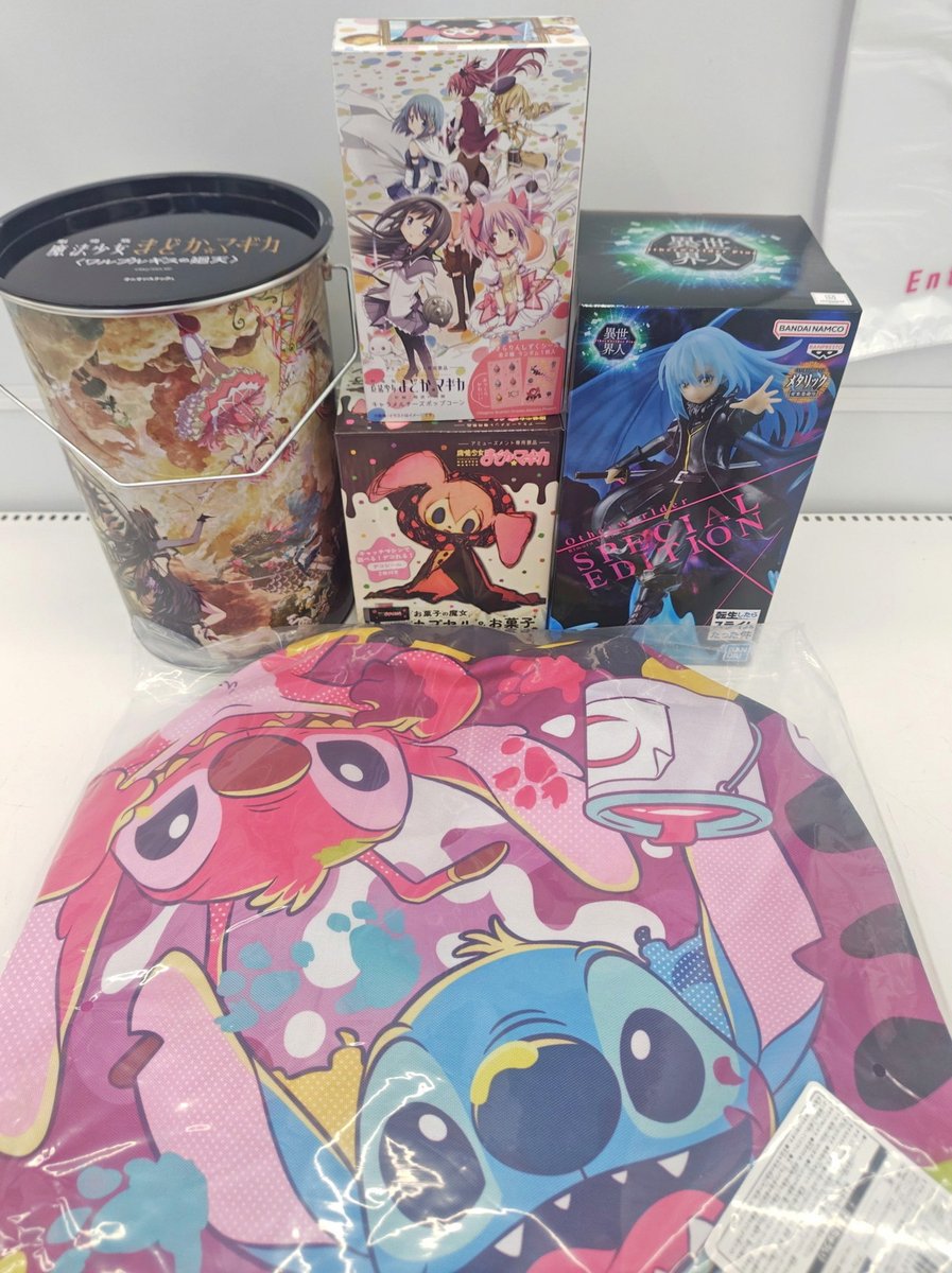 AshgodSv's tweet photo. くら寿司とちいかわコラボの話見て当たらないのかわいそうとは思うんだけど
缶バッジが4、5万買ってもフルコンプ出来ないうちらからしたらまだ安いと思ってしまう…あっ当たりやシークレットが出ないって意味じゃなくノーマルが揃わないって意味ね？ https://t.co/8AWGUsCYGr