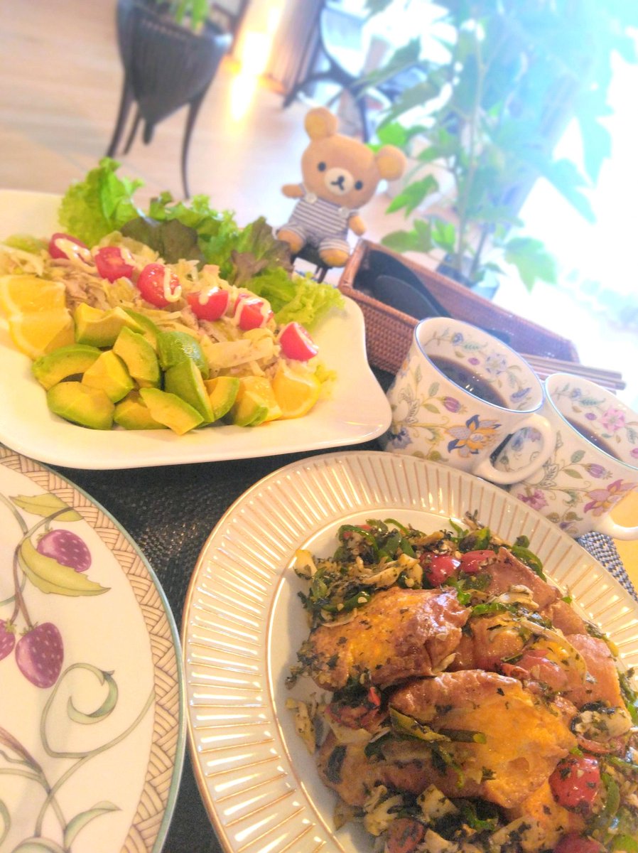 knp109's tweet photo. さぁて休日出勤終わったのでこれからまどマギ観に行くぞぉ…(寝不足で目を擦りながら) https://t.co/BBTlostf85