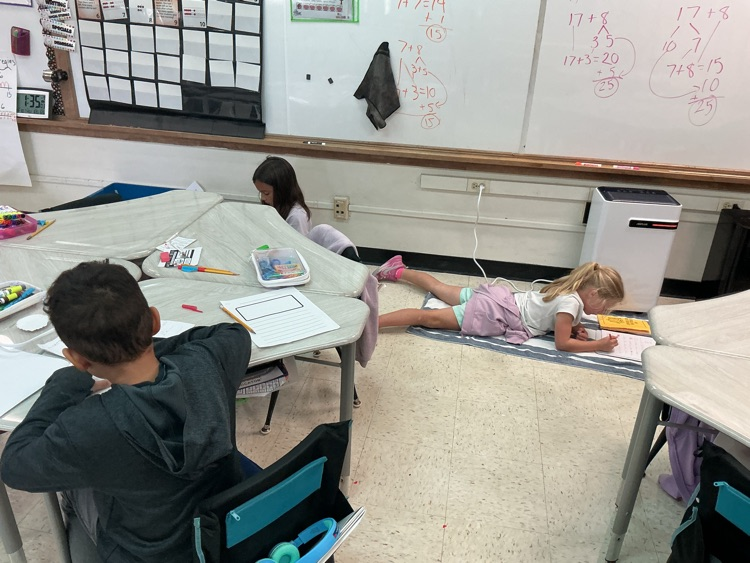 M19_MES's tweet photo. Mrs. Helf's class at MES enjoyed writing time by spreading out across the room and drafting their stories they planned. #19EveryStudent #MESProud https://t.co/UxYrZ5TJ0m