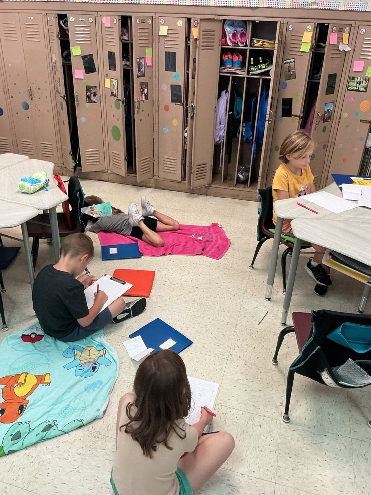 M19_MES's tweet photo. Mrs. Helf's class at MES enjoyed writing time by spreading out across the room and drafting their stories they planned. #19EveryStudent #MESProud https://t.co/UxYrZ5TJ0m