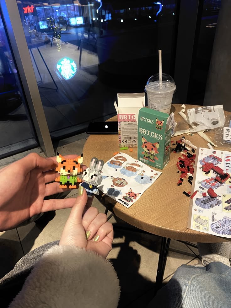 hepbirazz's tweet photo. Manita ile yapılacaklar listesi 
-lego yapmak https://t.co/pxxBpD9raZ