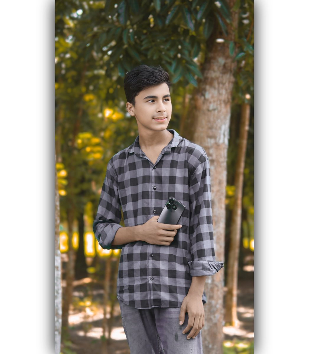 NirobVision's tweet photo. "প্রকৃতির ছোঁয়ায় স্বপ্নগুলো আরও রঙিন। 📸🌿"#DreamBig #NatureVibes #LifestylePhotography #BangladeshiStyle #Inspiration #BeYourself #ViralPic #NirobVision 
@NirobOriginals https://t.co/admVZYwKnL