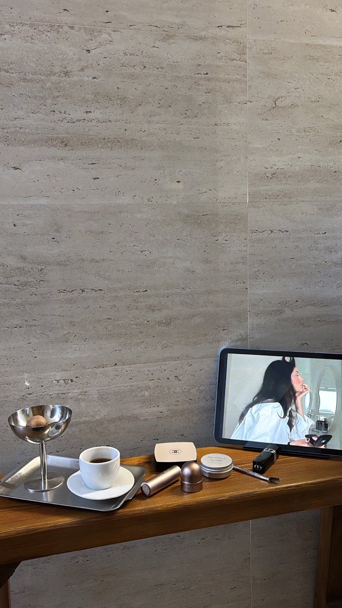xvilrr's tweet photo. ✨📸☕️ https://t.co/ZpjOC0hFwx