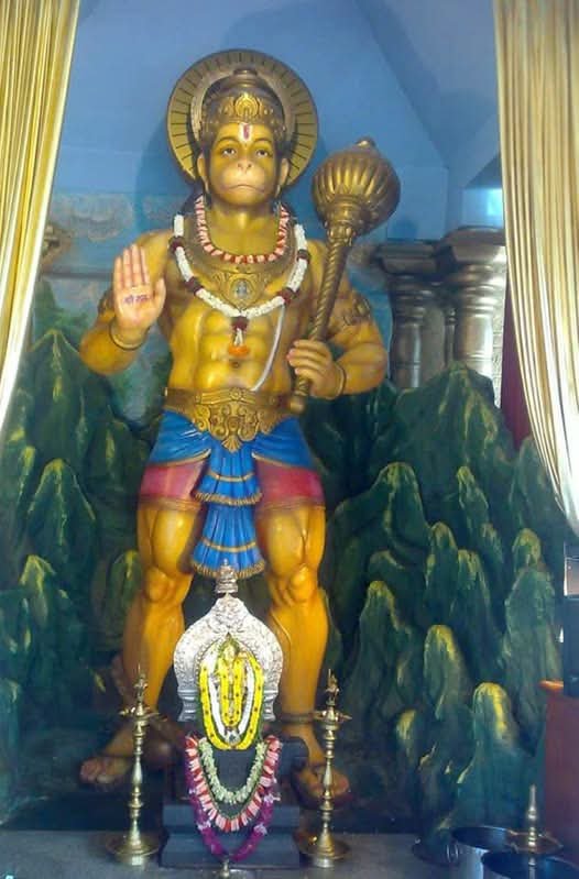 pandey_shukdeo's tweet photo. ॐ हनुमानञ्जनासूनुर्वायुपुत्रो महाबलः।
केसरीनन्दनः श्रीमान्विश्वकर्माऽर्चितध्वजः ॥
ईश्वरांशः स्वयंज्ञातः पार्वतीगर्भसम्भवः।
सुचिरं मातृगर्भस्थो गर्भवैष्णवसंस्कृतः॥
ब्रह्मचारीन्द्रभजितः सर्वविद्याविशारदः।
मातृगर्भस्थनरनो हरिध्यानपरायणः॥
ऊं हनुमते नमः https://t.co/aEoHYoD4Kb