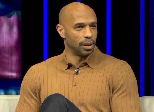 abilasports's tweet photo. 🚨🗣️Henry: “Trossard için Beşiktaş maçını açtım, hakem öyle bir baraj kurdu ki gözlerime inanamadım. Türkiye’de baraj mesafesi 15 metre falan mı?” https://t.co/zQeeBd0Psy