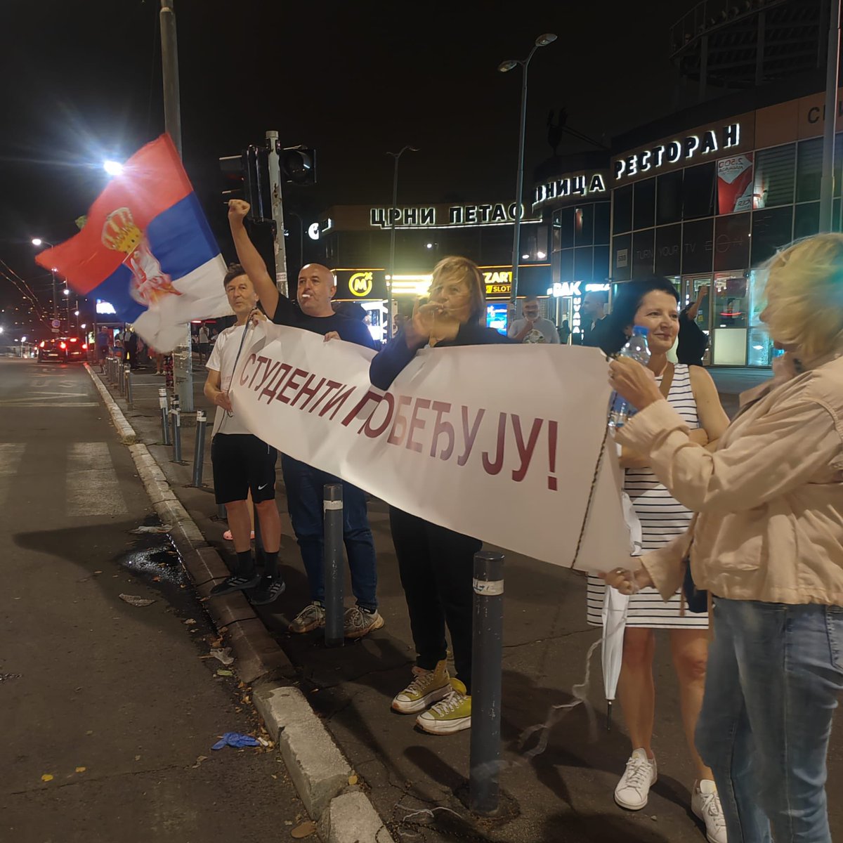 PredragLecic's tweet photo. Konjarnik PUMPA @Zbor_Konjarnik 
STUDENTI POBEDJUJU
@studentblokade https://t.co/VQd4wY30aO