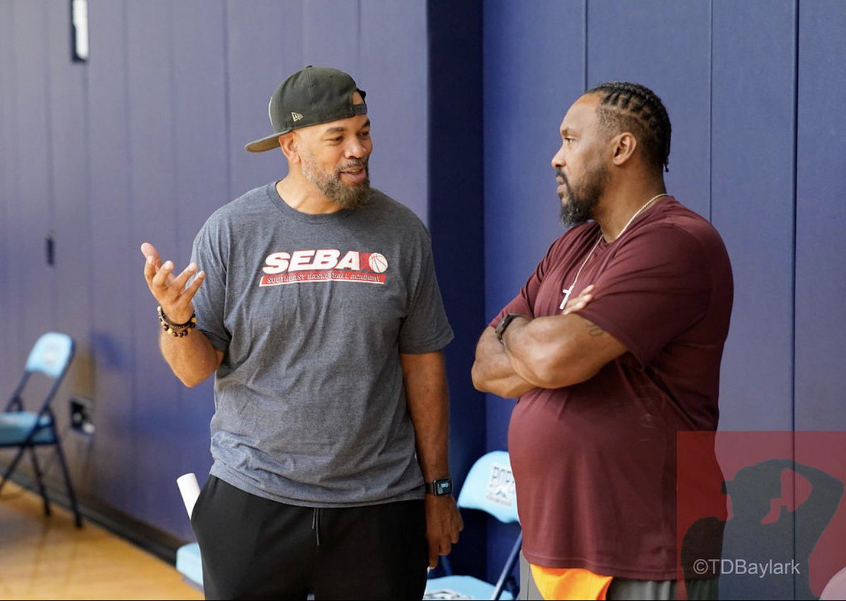 believeit_bball's tweet photo. Always good chopping it up with great and inspiring @CoachCJBrooks  at @SEBARoundball https://t.co/xNVGOQNEbL