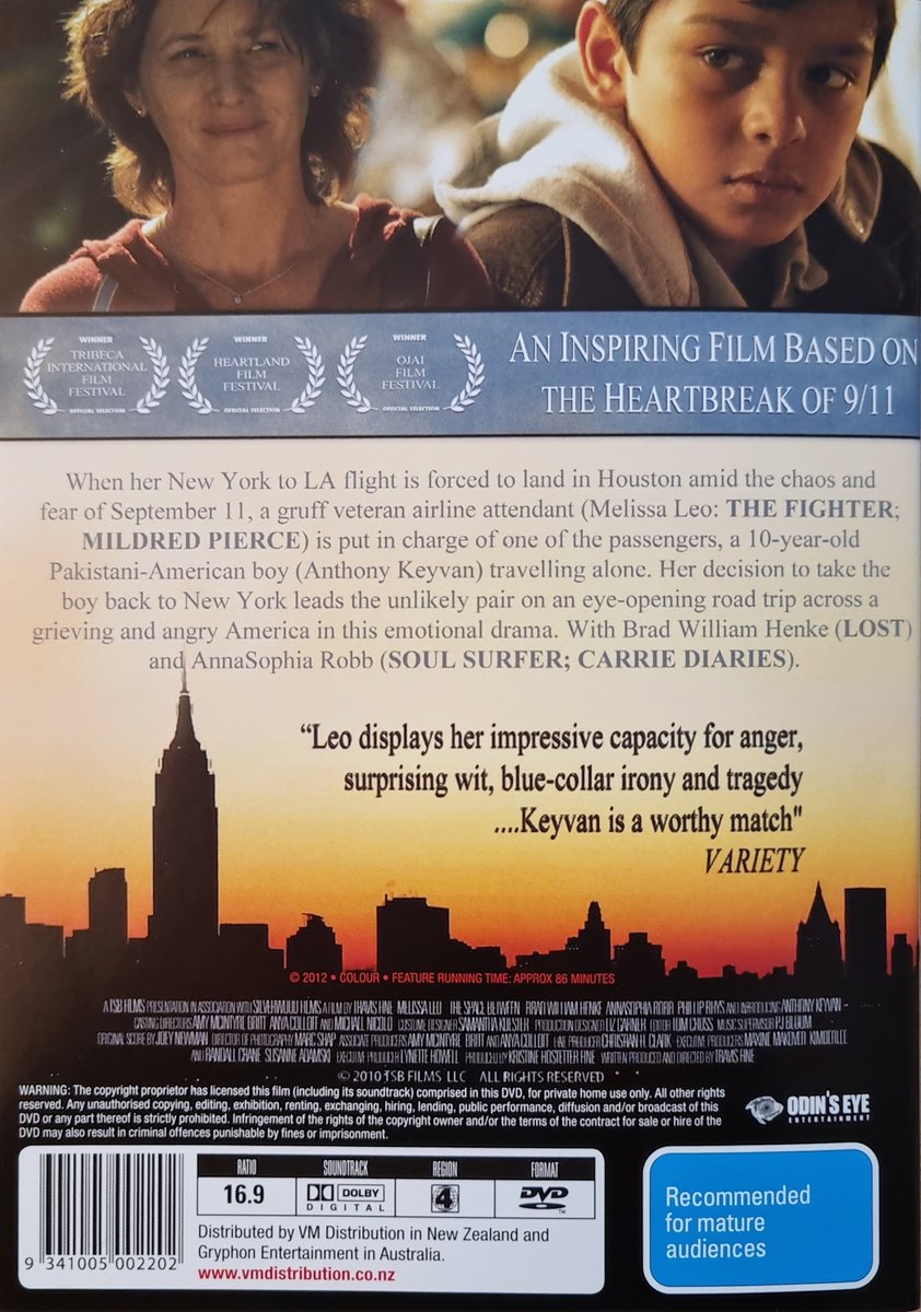 TheYoungRiders's tweet photo. Remembering 9/11 🕊💔
What happened 25 years ago was truly devastating. Profoundly affected by the horrors of that day, #TravisFine made #TheSpaceBetween, an independent movie starring several #TYR co-stars.
#MelissaLeo #AnthonyKeyvan #BrettCullen #DonFranklin #KelliWilliams https://t.co/epGsW0yG3z
