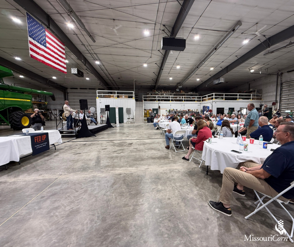 MissouriCorn's tweet photo. After addressing growers, Deputy Secretary Vaden heard testimony from growers about the challenges they’re facing on the farm with high fertilizer prices and with securing fertilizer for the upcoming season. 

Vaden also encouraged growers to confidentially submit information they have regarding unfair practices at https://t.co/VoxpopEvkC.