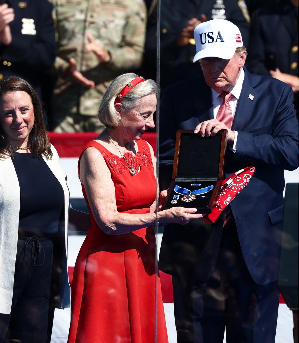 FoxNews's tweet photo. The 'Man in the Red Bandana' finally honored for his sacrifice.

25 years after Welles Crowther gave his life saving others on 9/11, the 'Man in the Red Bandana' is awarded the Presidential Medal of Freedom.

Crowther was just 24 when he repeatedly went back into the South Tower, helping as many as 18 people escape. Survivors remembered one unmistakable detail about the stranger who helped save their lives: the red bandana covering his face.

Crowther never made it out, but the people he helped did.

Now his mother and sister accept the nation’s highest civilian honor on his behalf, cementing a legacy born from the extraordinary choice to keep going back for others.