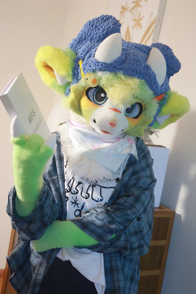 Anason_2333's tweet photo. It’s Friday again! 😆
📸@Yoyun97 

#fursuitFrifay #fursuit https://t.co/4RNbj564fU