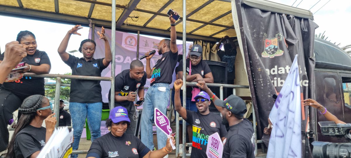 LagHDistrict04's tweet photo. The Permanent Secretary, Lagos Health District IV joins Campaign Against SGBV.
"Break the Silence, End the Violence"
Together We Stand Against SGBV 
Together We Can End SGBV 

#EndSGBVToday
#HDIV https://t.co/9WPuZholAX