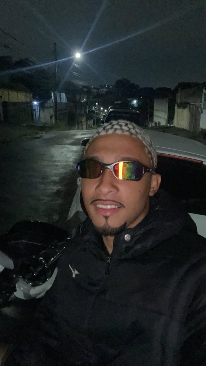 Rodriguin75's tweet photo. 😂®️ https://t.co/WBWzw6LiK7